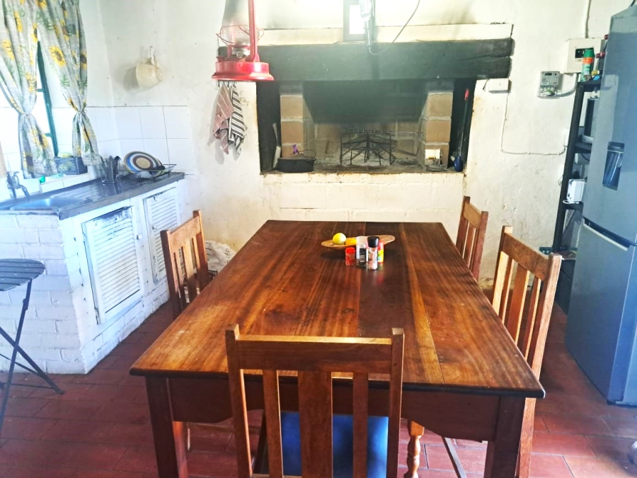 18 Bedroom Property for Sale in Trekoskraal Western Cape